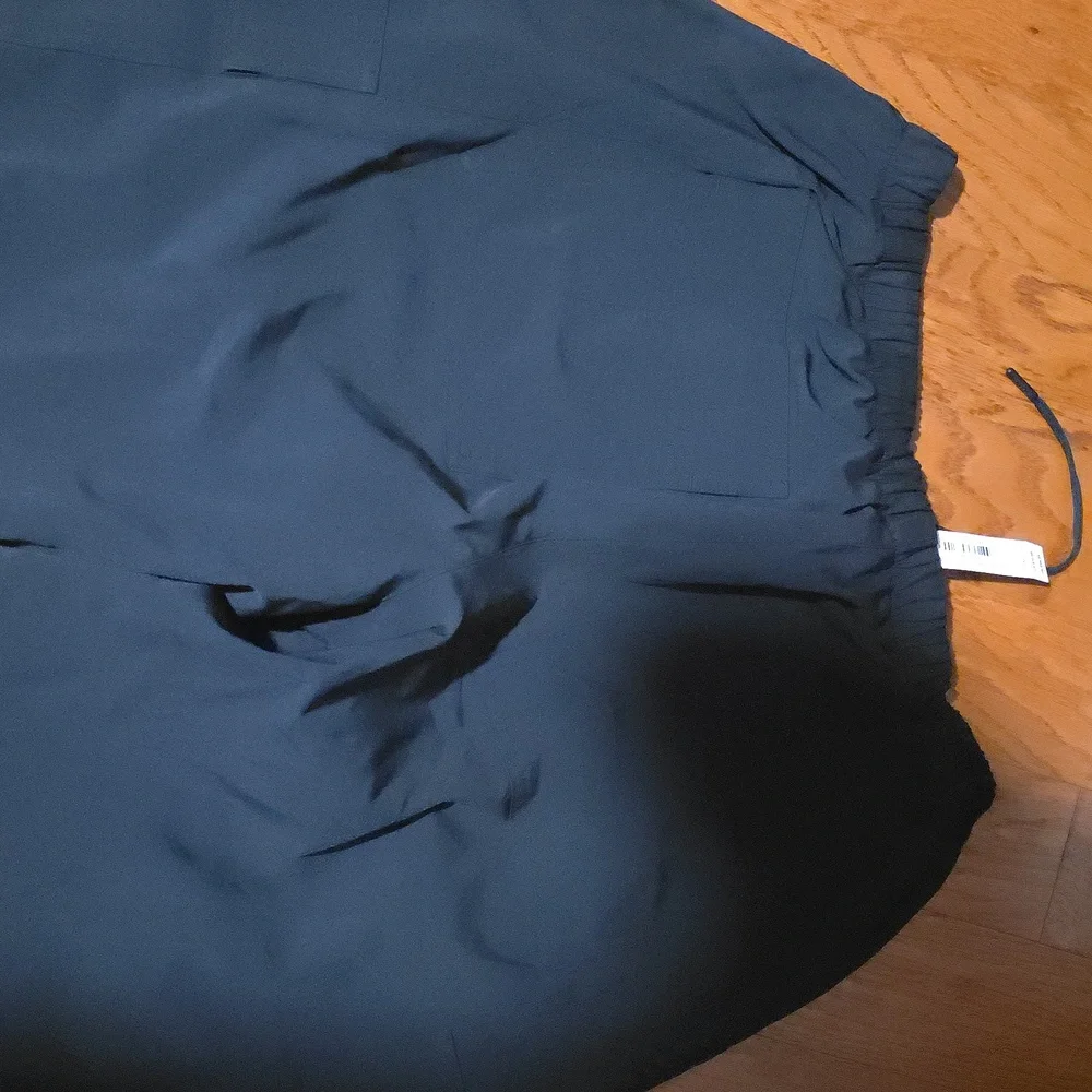 COPY NWT Pink Victoria Secret Parachute Cargo Pants - Black - Picture 7 of 8